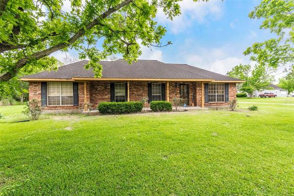 2263 Fm 1462 RD, Alvin, TX 77511