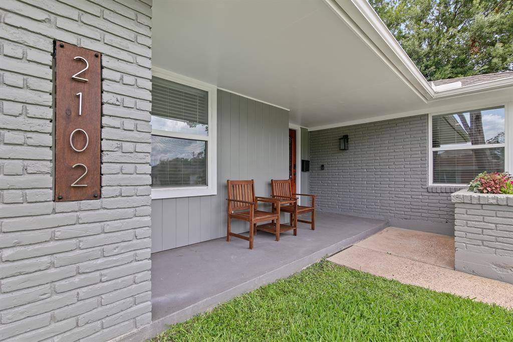 2102 Lazybrook DR, Houston, TX 77008