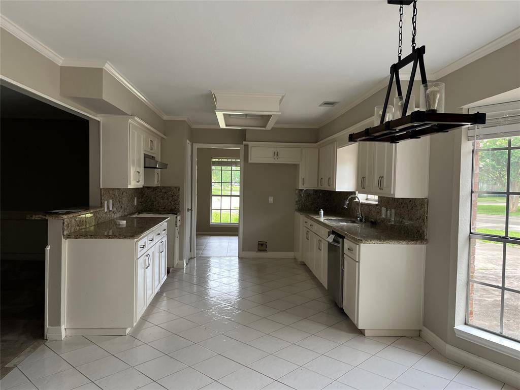 Lake Jackson, TX 77566,55 Mistletoe CT
