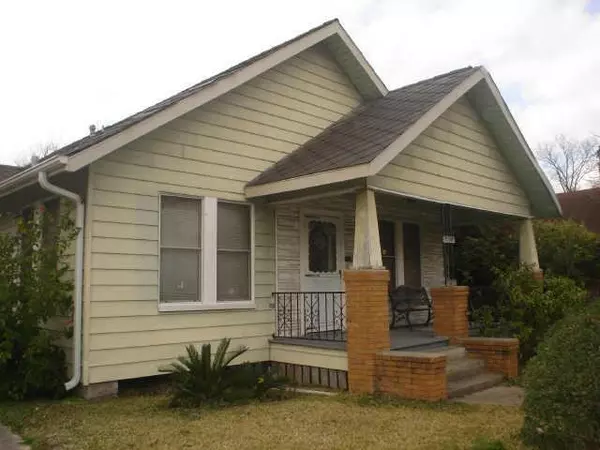 2703 COCHRAN, Houston, TX 77009