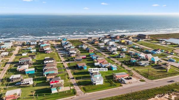 335 Sand Dune CT,  Surfside Beach,  TX 77541