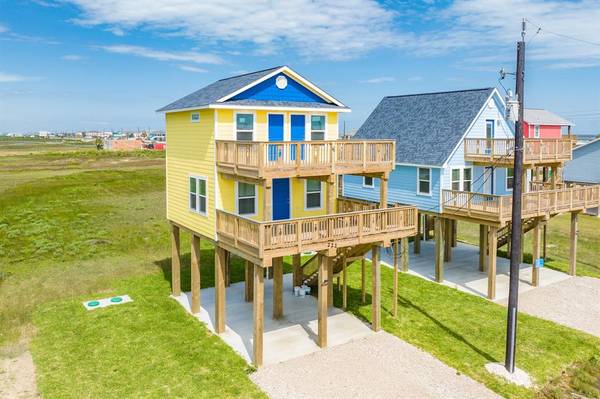 222 Nesmith PL,  Surfside Beach,  TX 77541