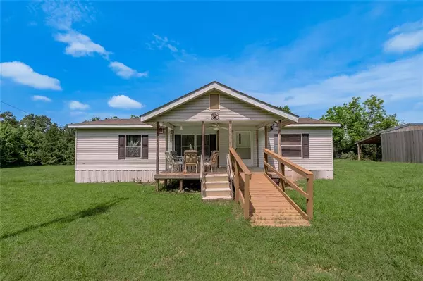 2046 Sullivan RD, Groveton, TX 75926