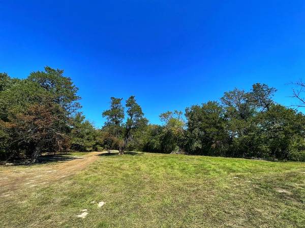 3 ac CR 392, Jewett, TX 75846