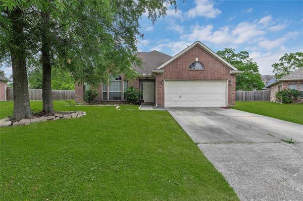 8123 Pinewood Crest LN, Humble, TX 77346