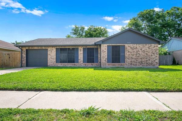 1011 Melford AVE, Pearland, TX 77584