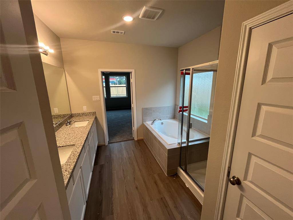 Tomball, TX 77375,23011 Birmingham Grove LN