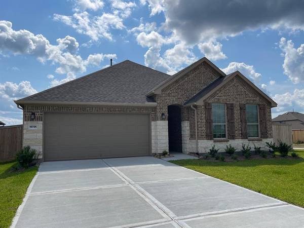 15734 Rosemary Hill LN, Conroe, TX 77302