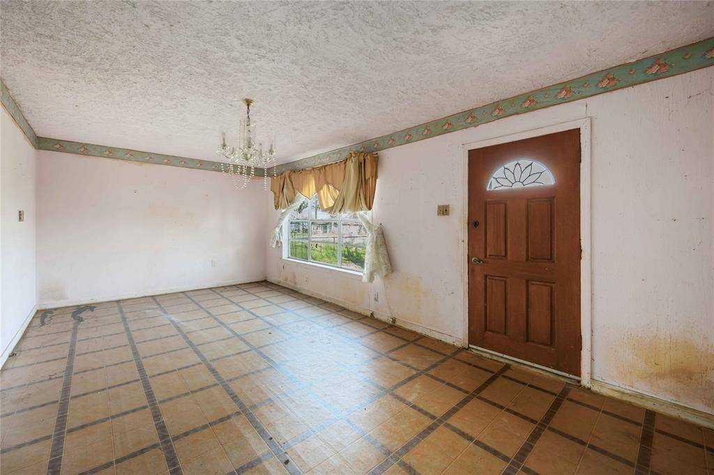 7506 W Knoll ST, Houston, TX 77028