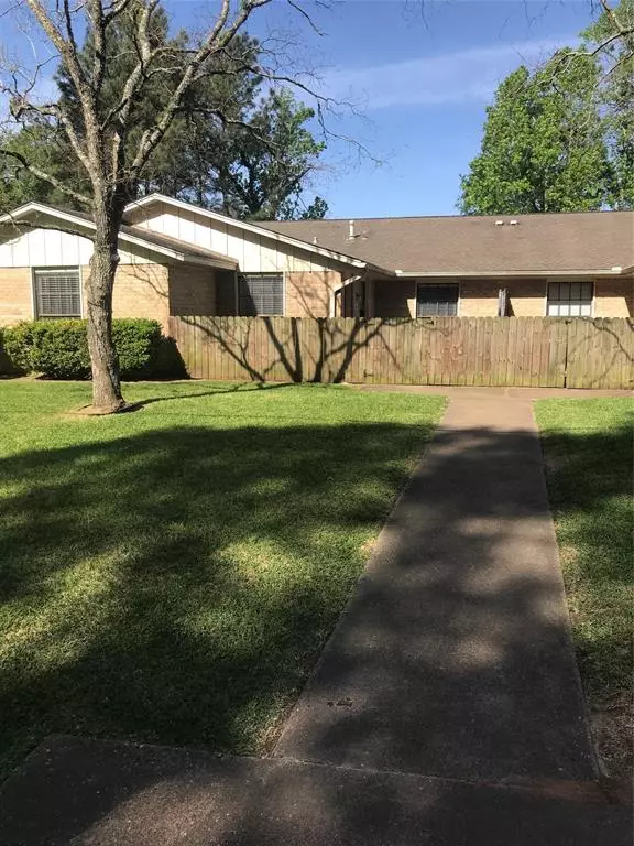 3504 Boettcher, Huntsville, TX 77340