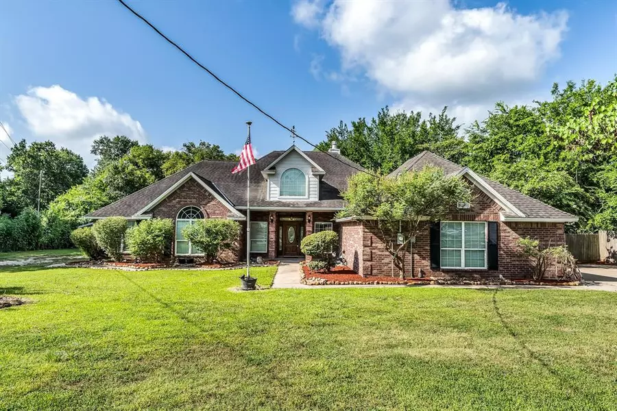 6672 County Road 233, Bedias, TX 77831