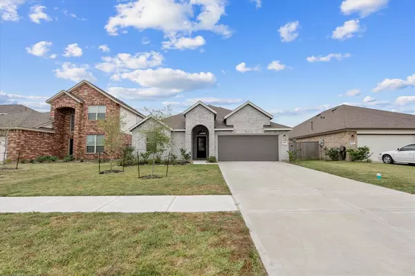 4906 Sterling Summer DR, Baytown, TX 77562