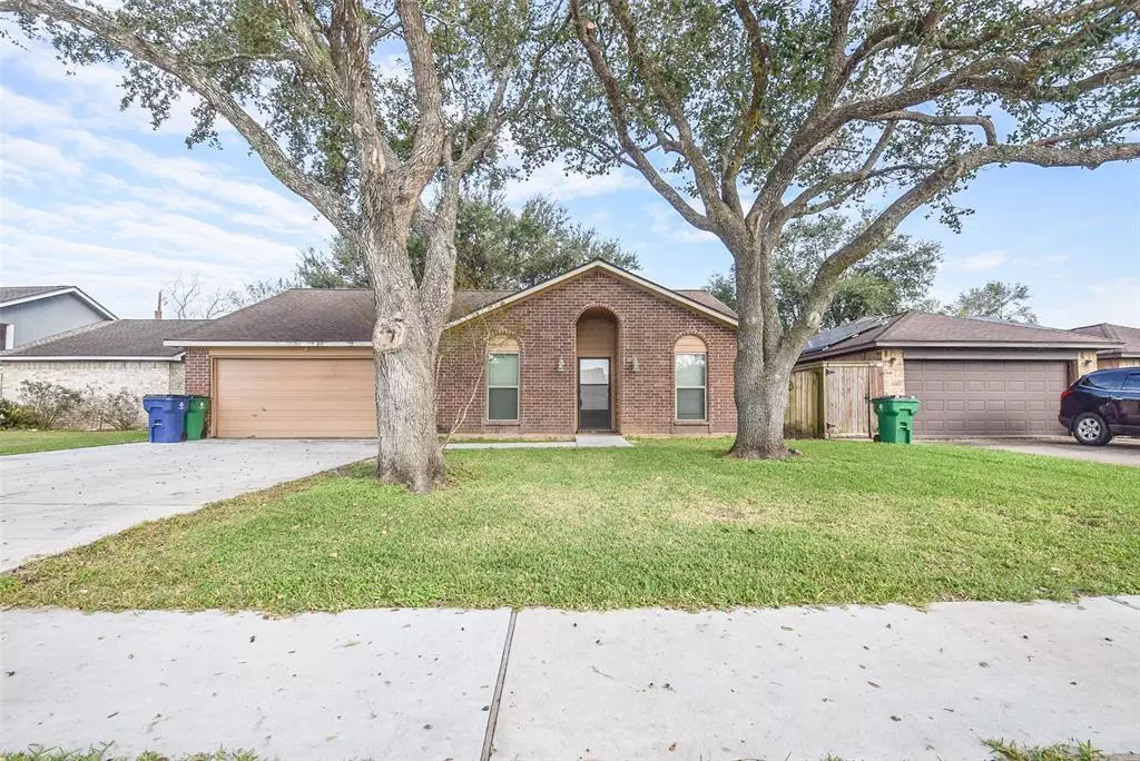 Angleton, TX 77515,3 Lazybrook ST