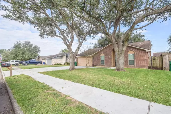 Angleton, TX 77515,3 Lazybrook ST