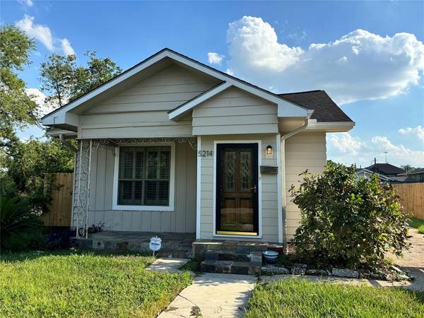 5214 Hershe ST, Houston, TX 77020