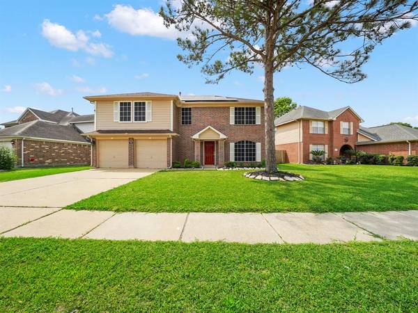 1710 Village Court LN, Rosenberg, TX 77471