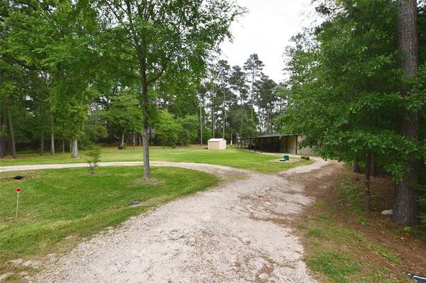 31118 Green Tree RD, Magnolia, TX 77354