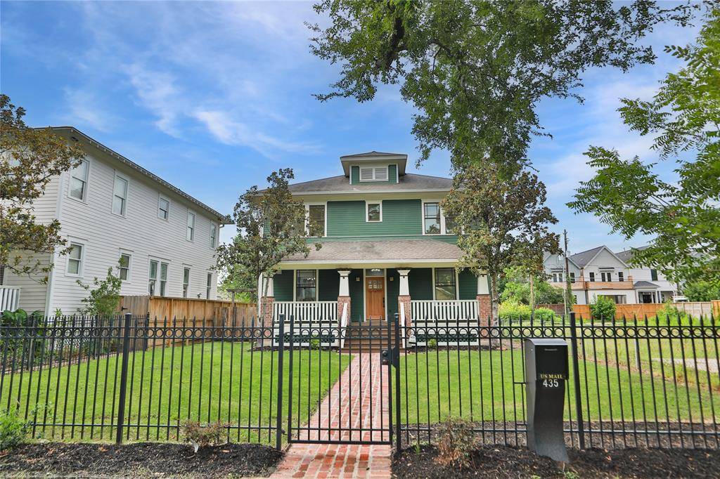 Houston, TX 77008,435 W 23rd ST