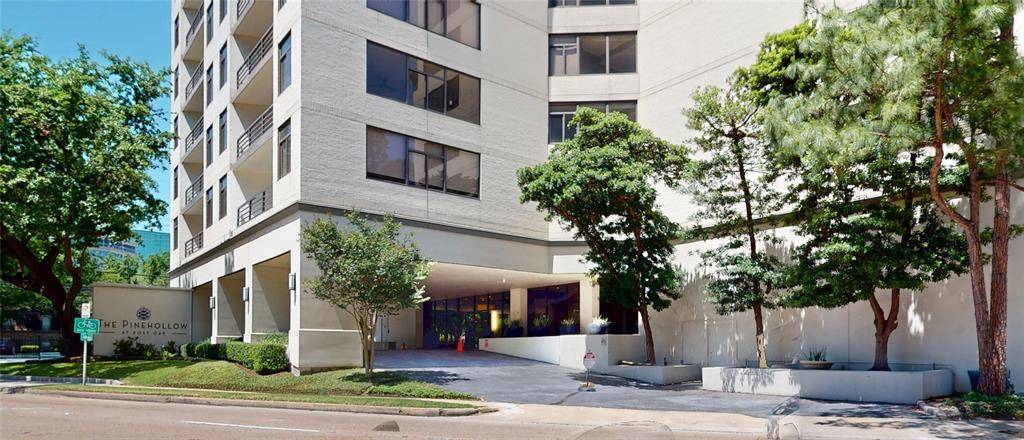 Houston, TX 77056,4950 Woodway DR #306