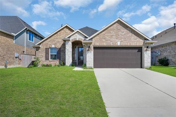 9035 Brazos DR,  Baytown,  TX 77521