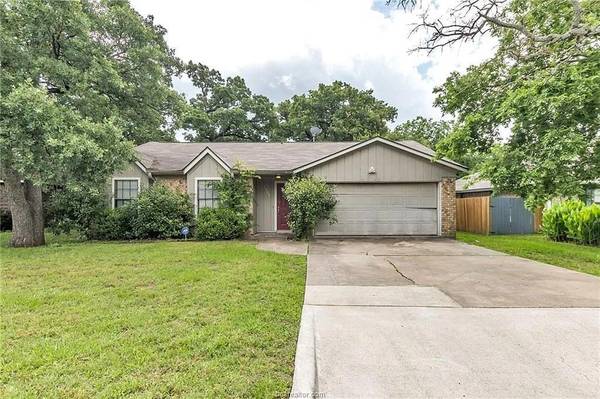 1306 Hardwood LN, College Station, TX 77840