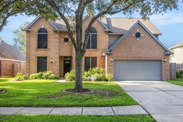 2222 Palm Lagoon DR, League City, TX 77573