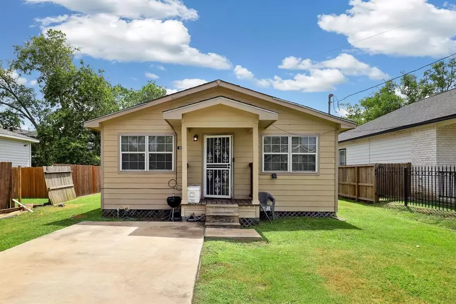 8021 Comal ST, Houston, TX 77051