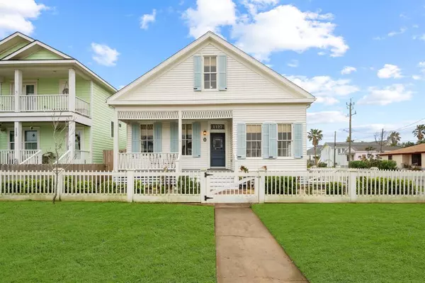 1127 Avenue M, Galveston, TX 77550