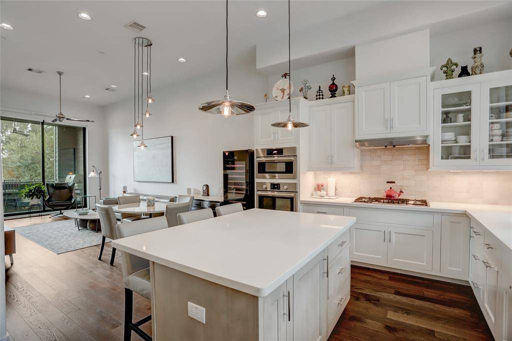 Houston, TX 77003,842 Nagle ST