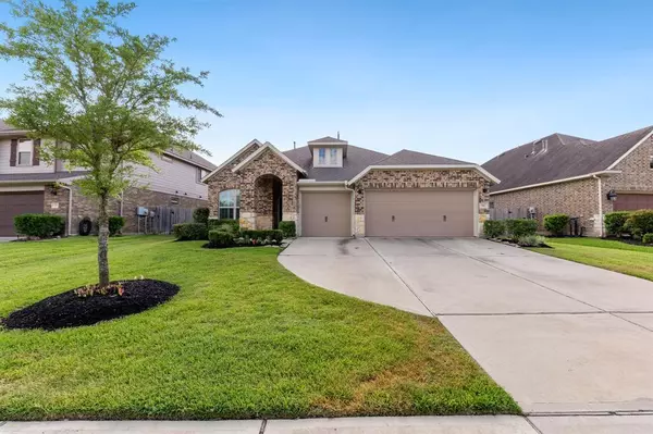 70 Fountain Bend LN, Richmond, TX 77406