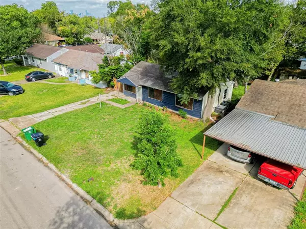 Houston, TX 77087,4011 Sue Ellen ST