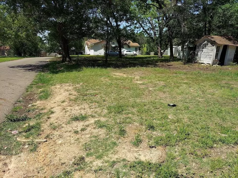 Maud, TX 75567,316 Maple ST