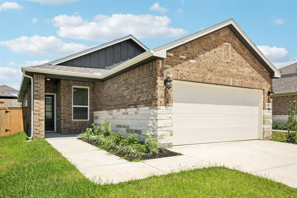 6717 Chinapkin Oak LN, Conroe, TX 77304