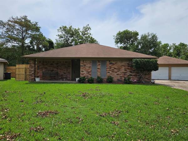 609 Francis CT, League City, TX 77573