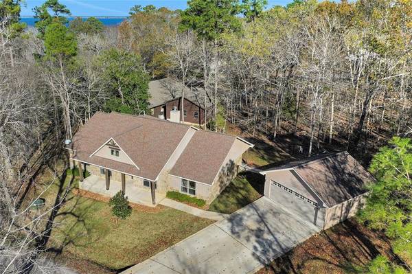 80 Magnolia Cove DR, Coldspring, TX 77331