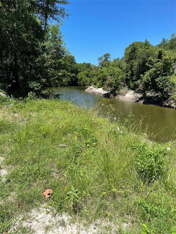 191 Fisherman's TRL, Huntsville, TX 77320