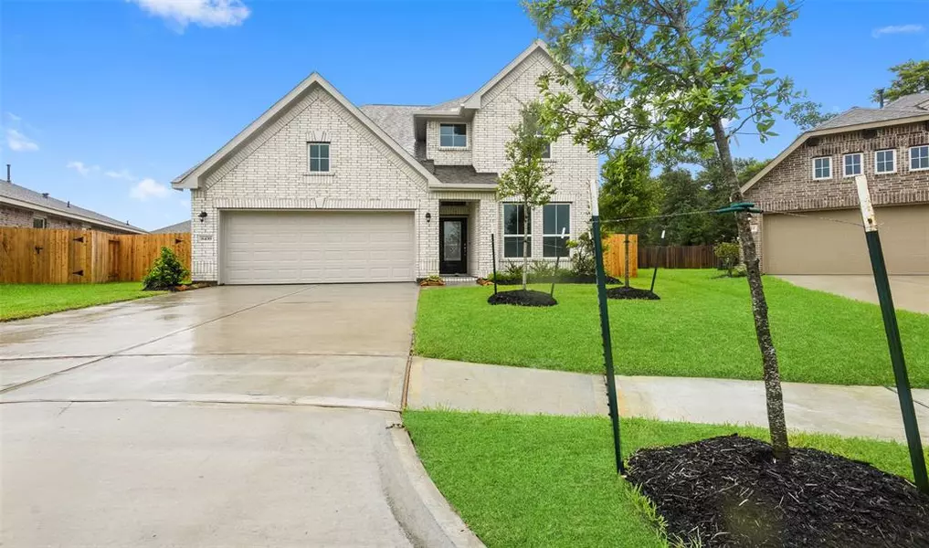 8439 Sunset Horizon DR, Baytown, TX 77521