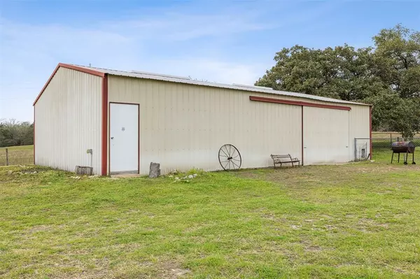 La Grange, TX 78945,7715 FM 153