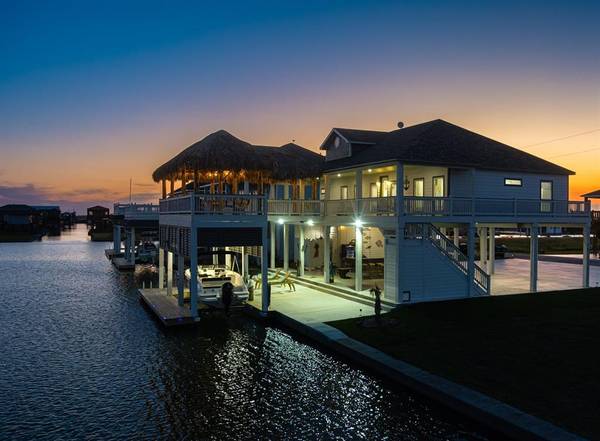 1291 Lagoon DR,  Crystal Beach,  TX 77650