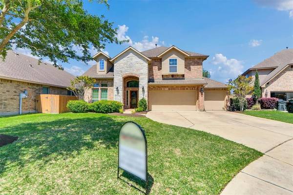 2888 Lombardia DR, League City, TX 77573