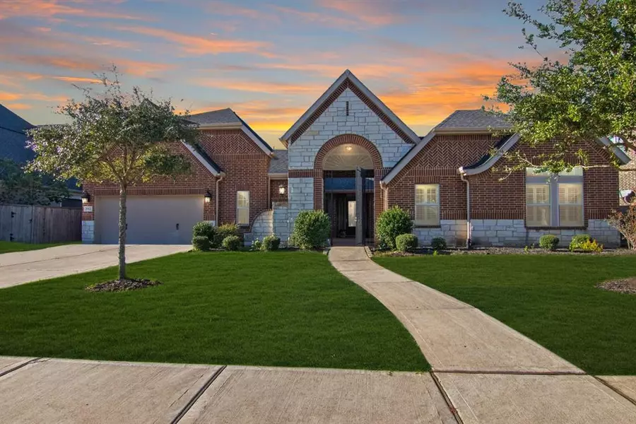 1912 Jillian TER, Friendswood, TX 77546