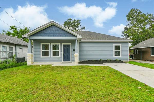 13 Hafer ST, Baytown, TX 77520