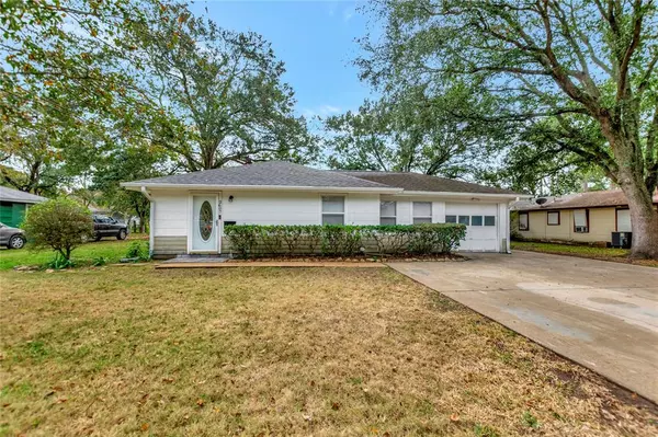 2607 S Crockett ST, La Marque, TX 77568