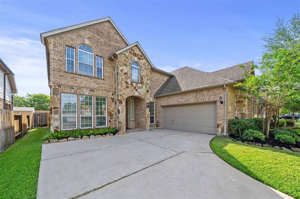 514 Whitney Oaks LN, Stafford, TX 77477