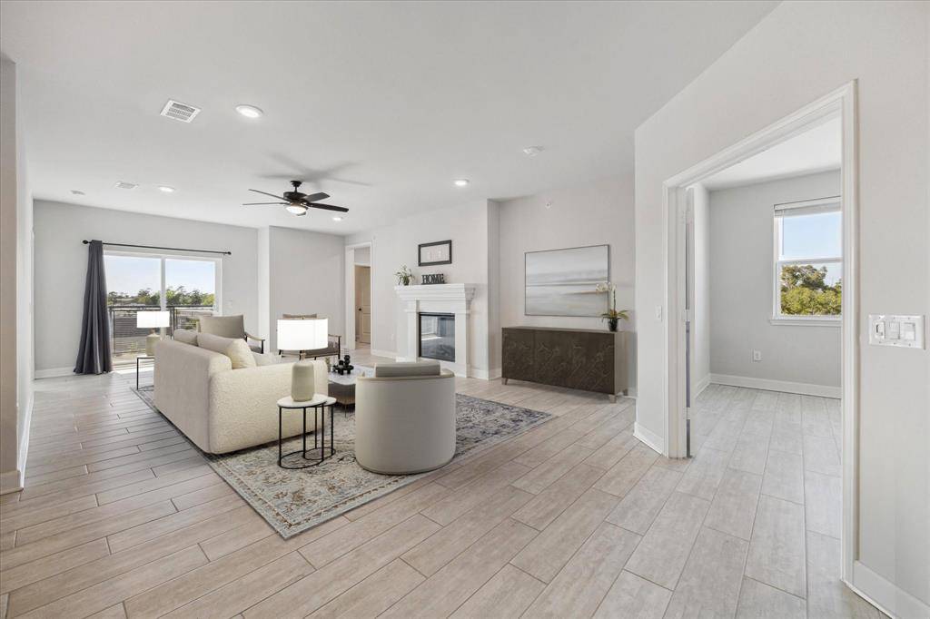 6804 Westview DR #1407, Houston, TX 77055