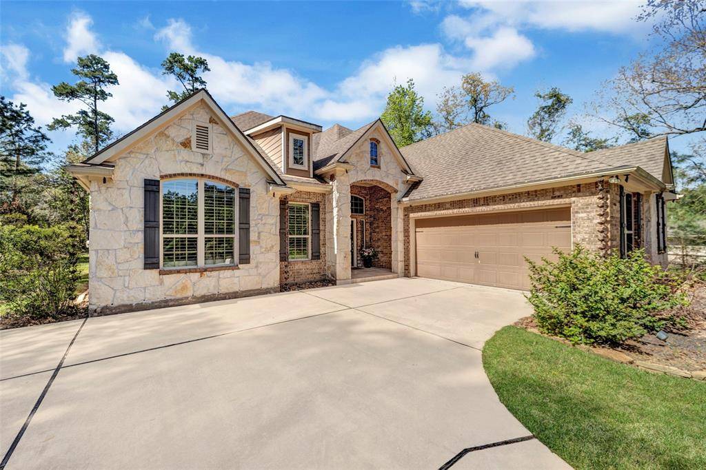 350 Meadowview CT, Montgomery, TX 77316