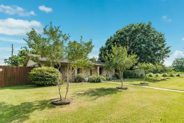 Angleton, TX 77515,409 Leonard ST