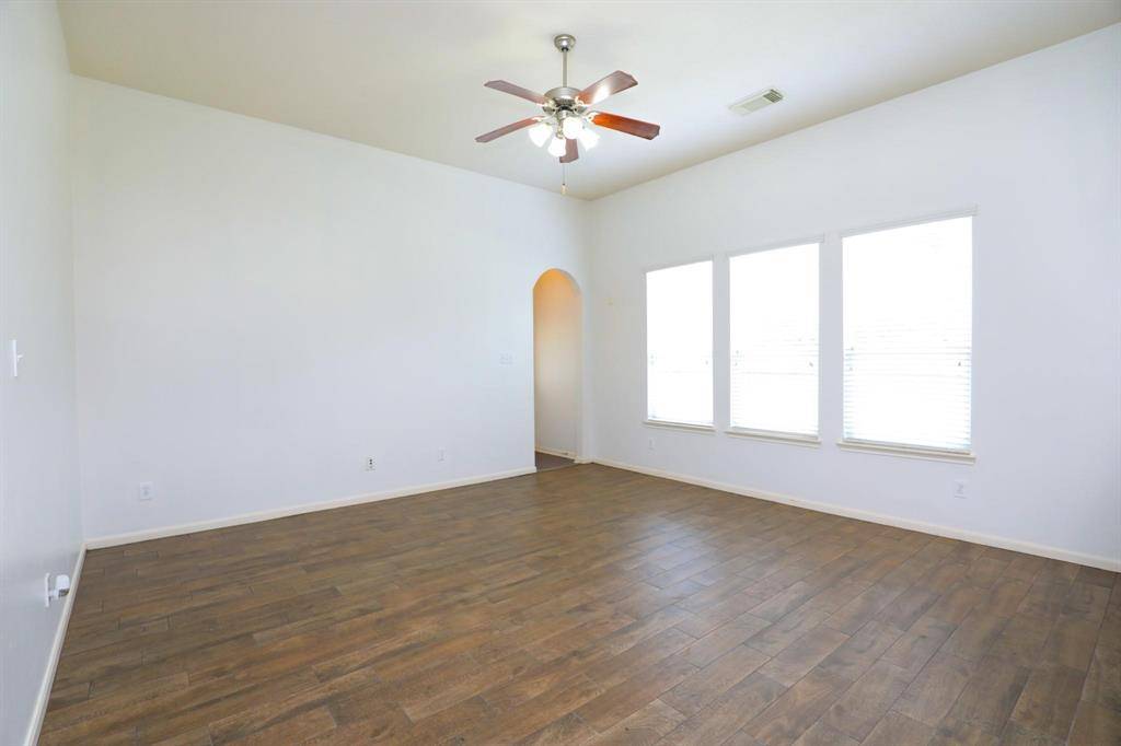 Houston, TX 77044,12827 Pecan Shores DR