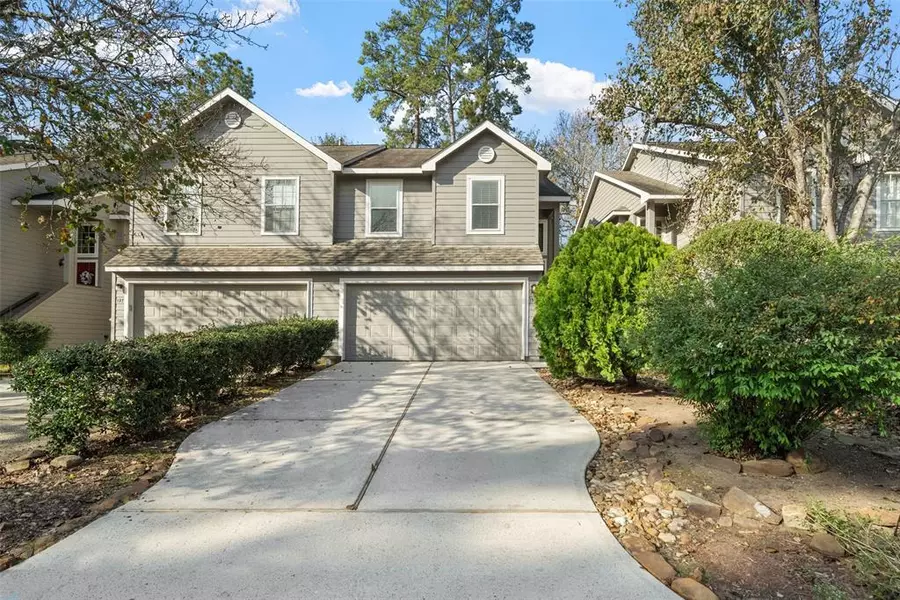 131 N Villa Oaks DR, The Woodlands, TX 77382