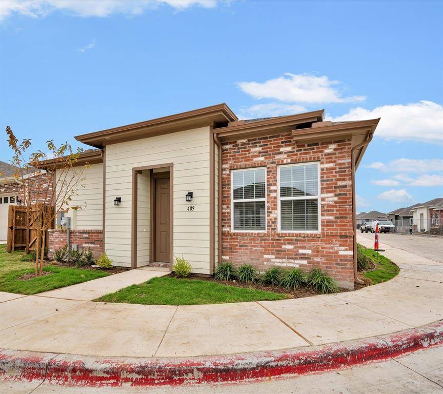 Mckinney, TX 75072,2709-203 Rockhill RD